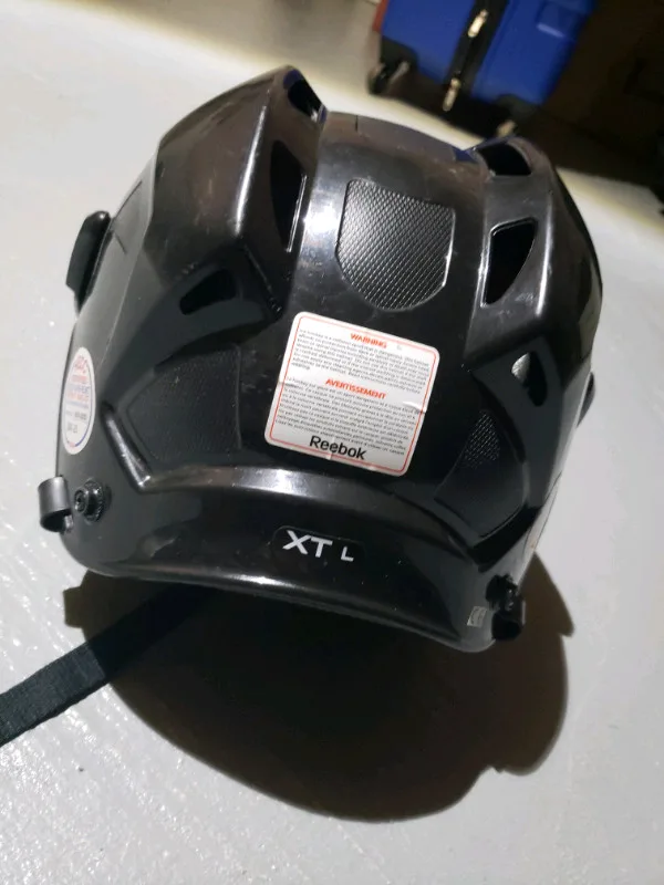 Extra Large Rebok Skating/hokey helmet image indicator(2)
