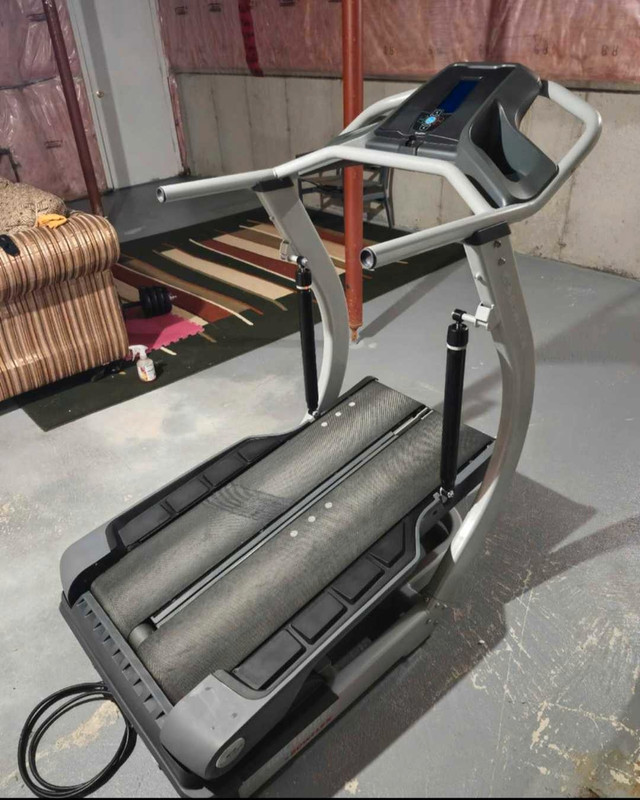 Bowflex TreadClimber TC20 – Excellent Condition + Accessories - photo 5