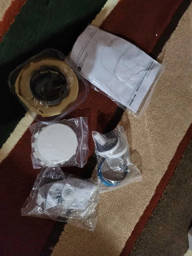 Swiss Madison Elegant Toilet image indicator(4)