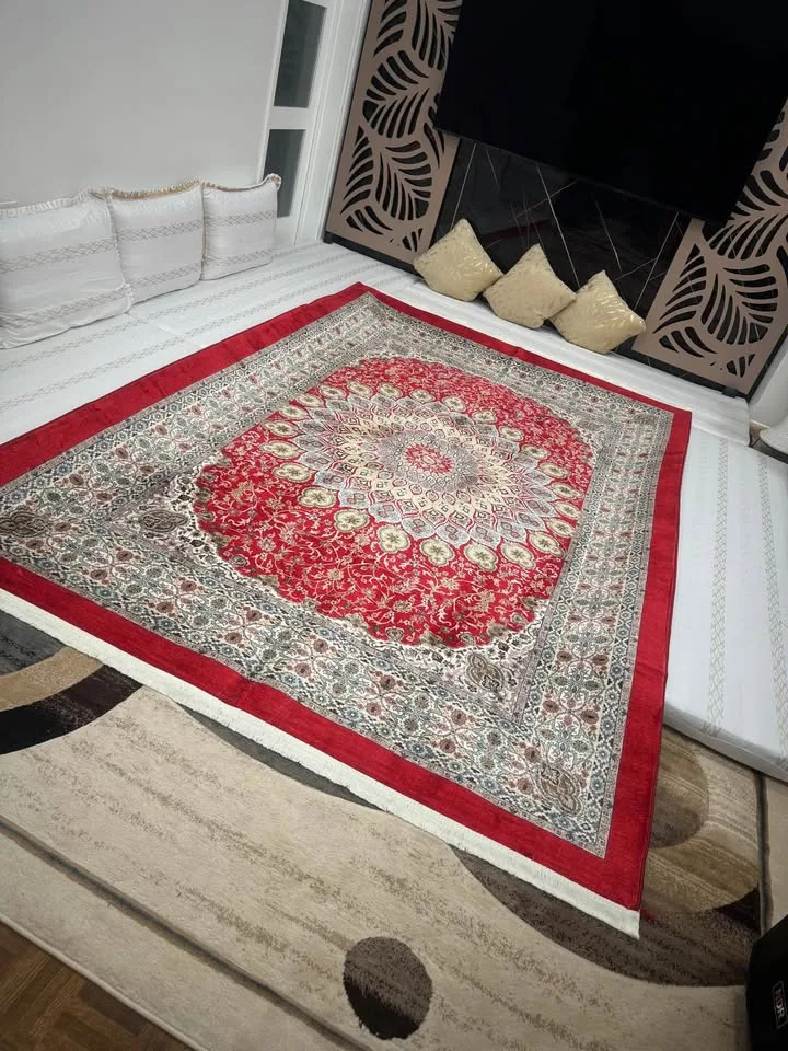 New carpet red color large Size image indicator(5)