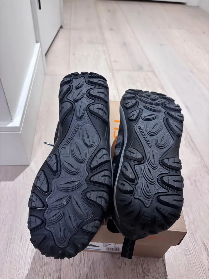 BNIB Men's Merrell Accentor 3 E-mesh. US 8.5. image indicator(5)