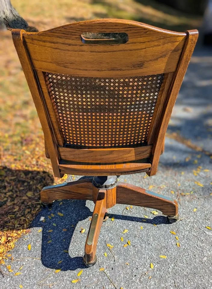 Vintage Tiger Oak Swivel Office Chair image indicator(3)