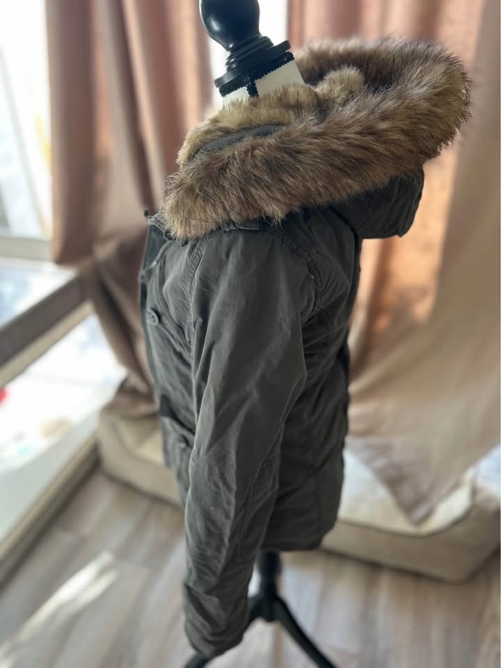 TNA Aritzia Platoon Jacket in size Small - photo 3
