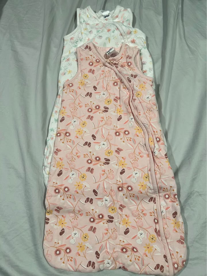 Gently used NB/0-3/3 month fall/winter bundle - photo 2
