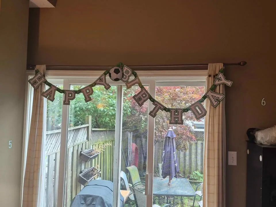 Mincraft & Soccer Birthday Party Supplies image indicator(3)