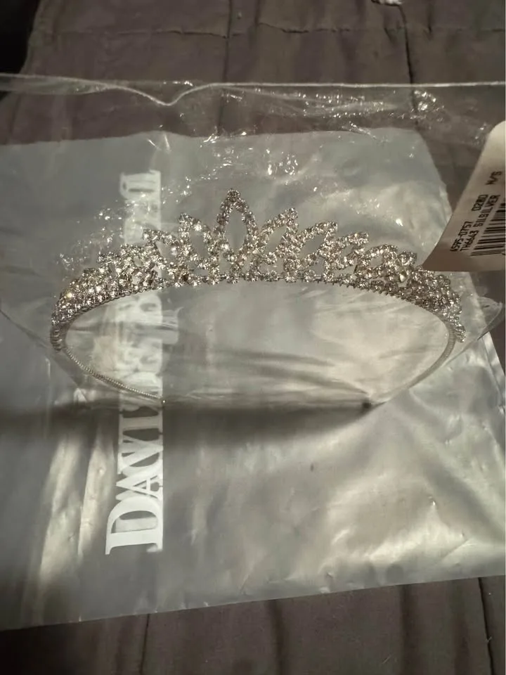 👑 Bridal Tiara – Never Worn! ✨ image indicator(2)