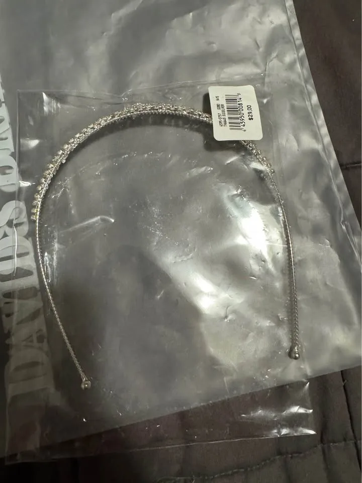 👑 Bridal Tiara – Never Worn! ✨ image indicator(7)