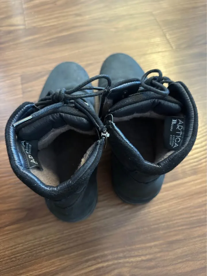 Winter boots - suede & waterproof image indicator(4)