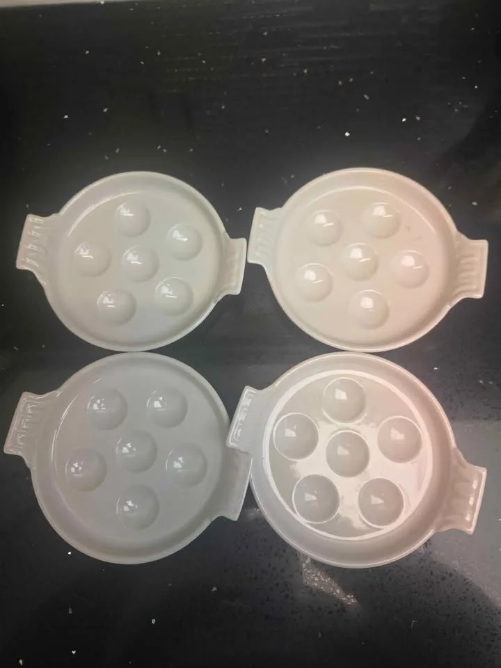 Le Creuset Vintage Escargot Dishes image indicator(4)