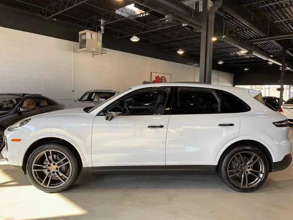 2019 Porsche Cayenne image indicator(5)
