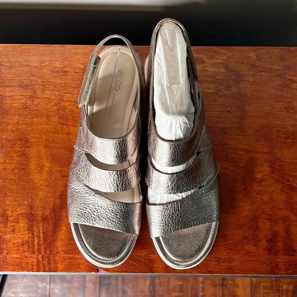 Ecco metallic sandal thumbnail