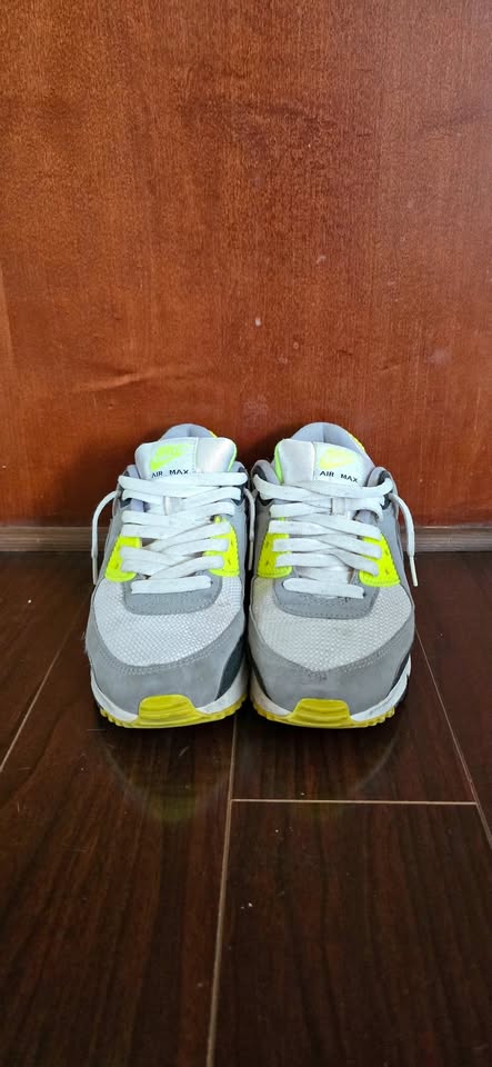 Nike Air Max 90 lightning yellow men size 9.5