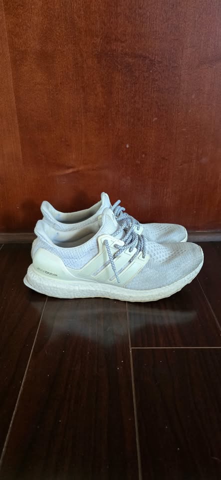 used adidas ultraboost 2.0 white men size 8.5 - photo 2