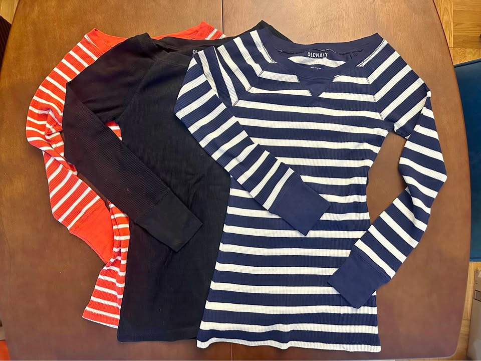 Old navy long sleeve