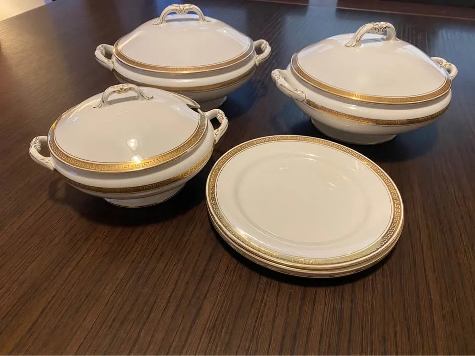 John Maddock & Sons Serving Dishes - Set of 3 image indicator(4)