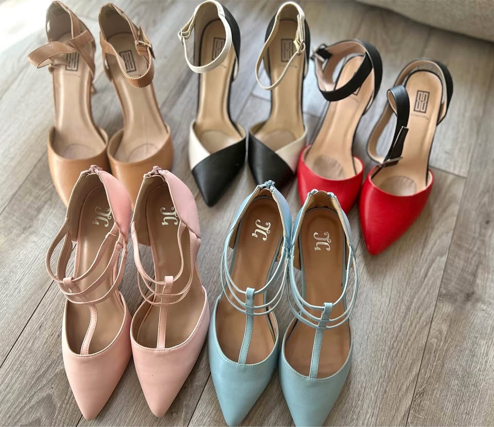 Gently used pointed heels size 8.5