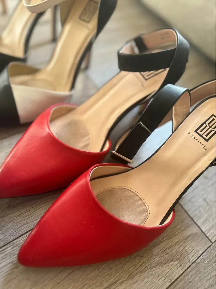 Gently used pointed heels size 8.5 image indicator(7)