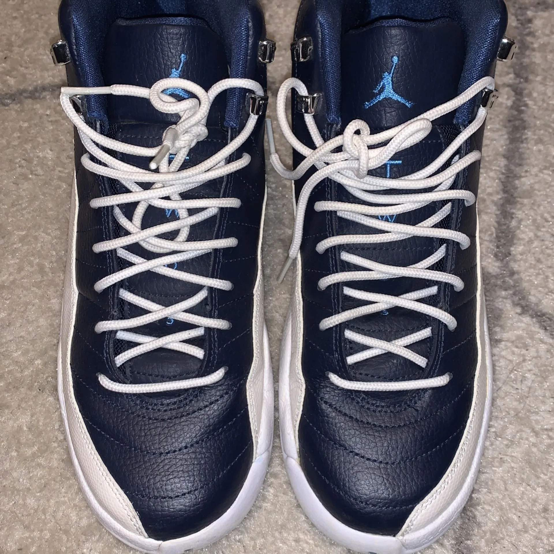AIR JORDAN 12 OBSIDIAN SIZE 7Y 2012 image indicator(2)