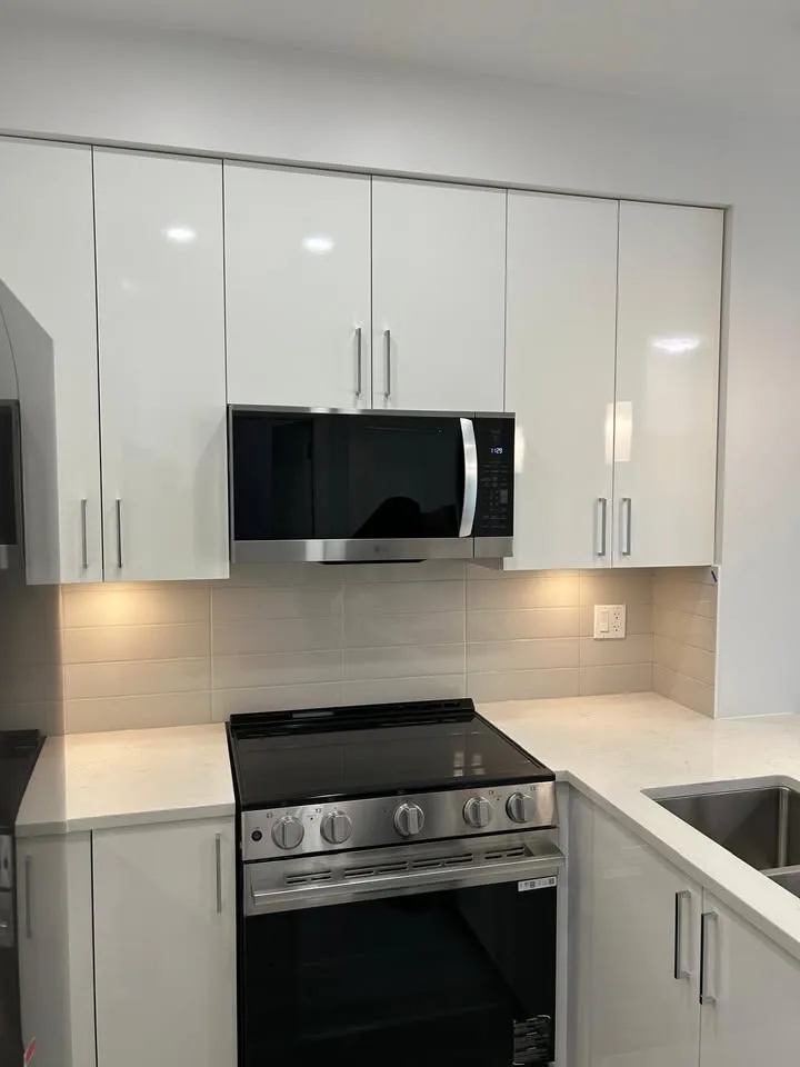 2 Beds 1 Bath Apartment image indicator(3)