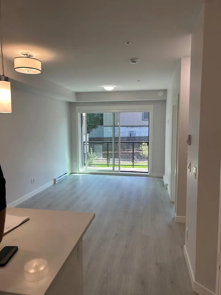 2 Beds 1 Bath Apartment image indicator(5)