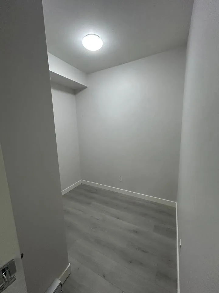 2 Beds 1 Bath Apartment image indicator(8)