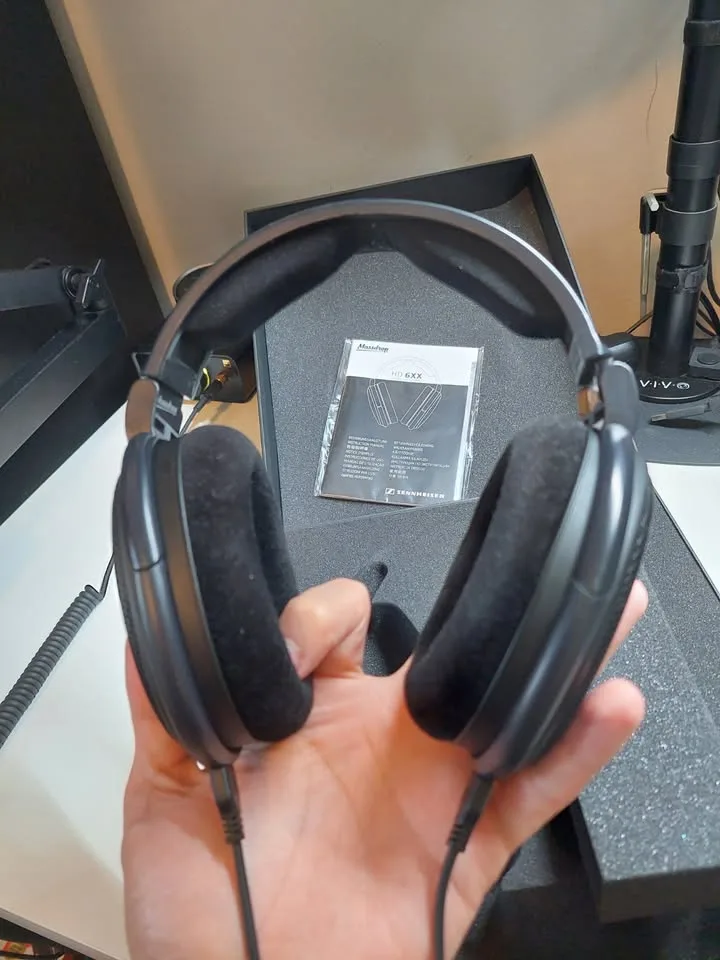 Sennheiser HD6XX image indicator(7)