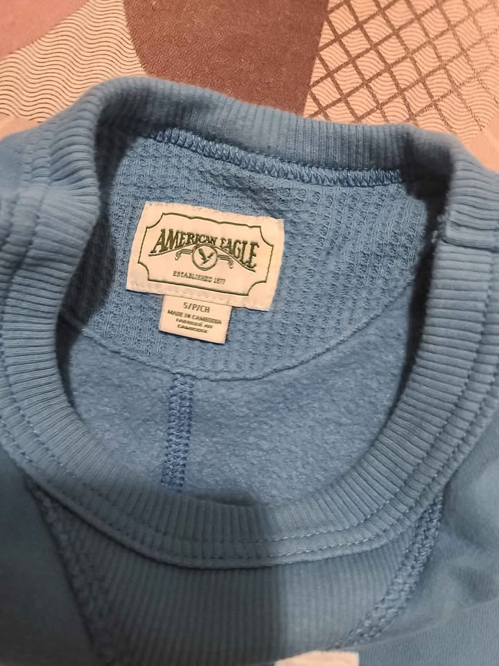 American eagle sweater and sweatshirt brand new - photo 3