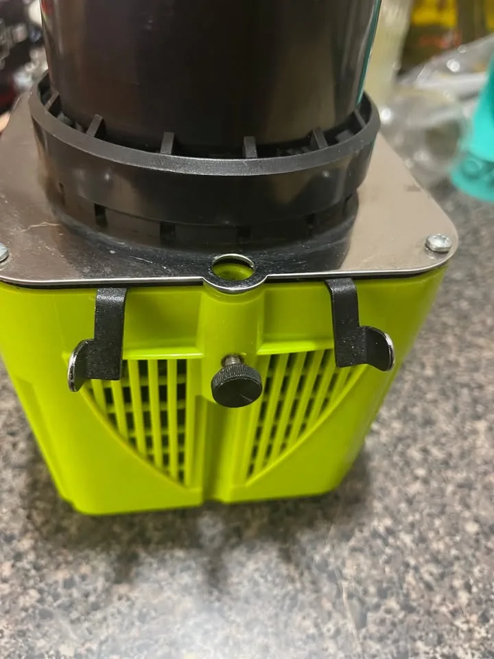 Paul C. Buff AlienBees B800 Monolight Strobe (Acid Green) image indicator(6)