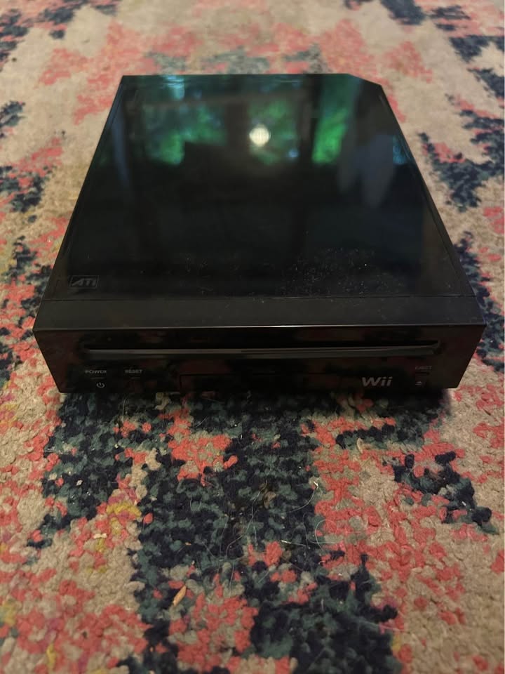 Nintendo Wii console + 5 games - photo 2