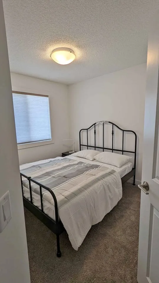 Private room for rent