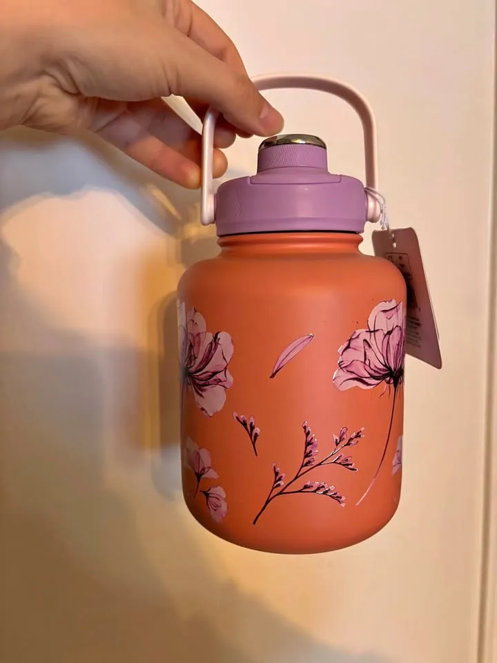 Brand new stainless steel water bottle -$20 thumbnail