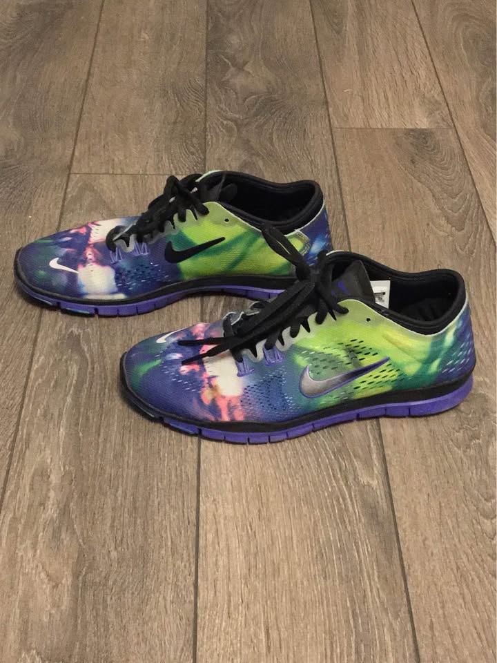 Nike Free Run Sneakers - Size 6 - photo 2