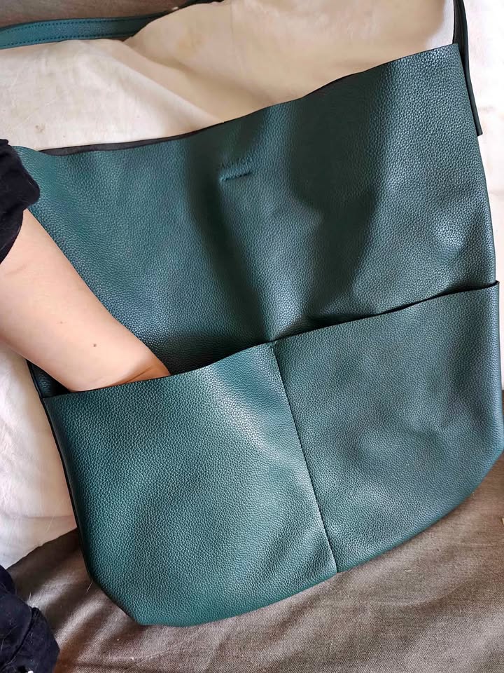 Oak Fort hand bag