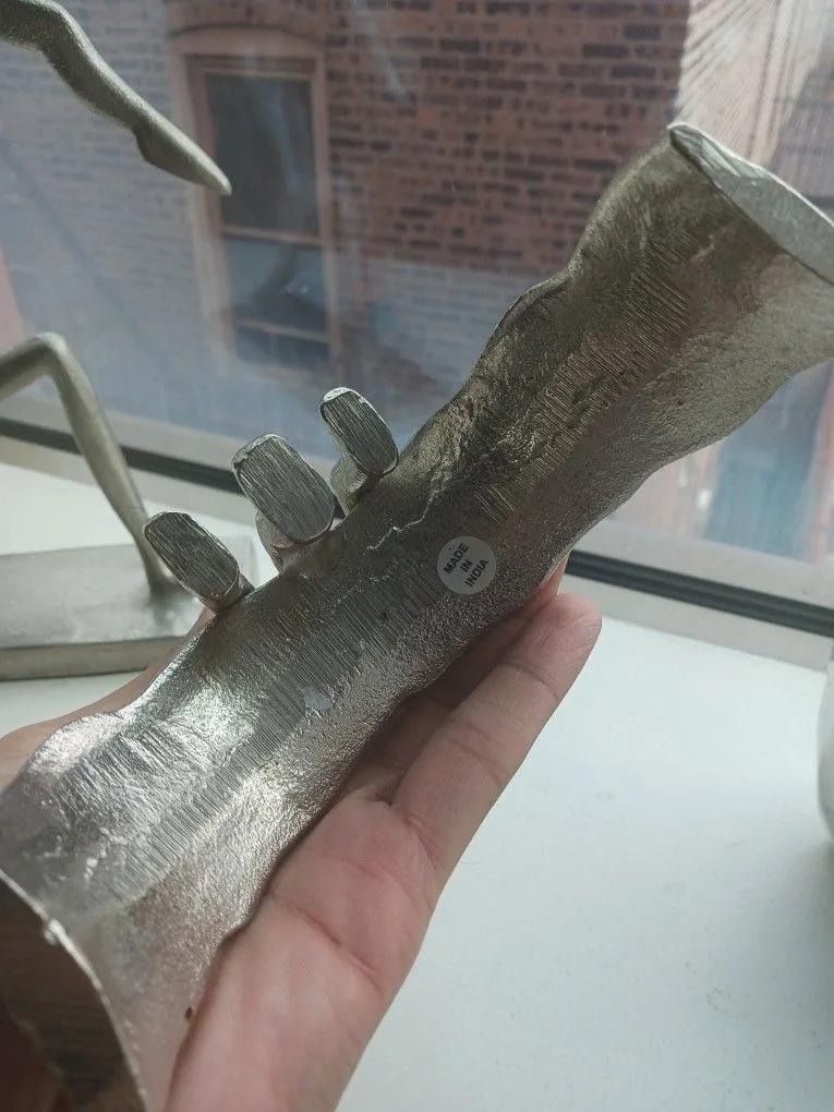 Modern Silver Sculpture Set – Abstract Couple & Heart Décor image indicator(10)