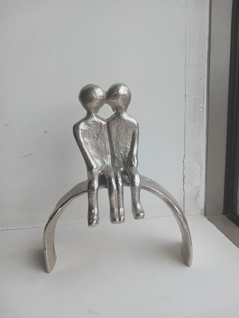 Modern Silver Sculpture Set – Abstract Couple & Heart Décor image indicator(5)