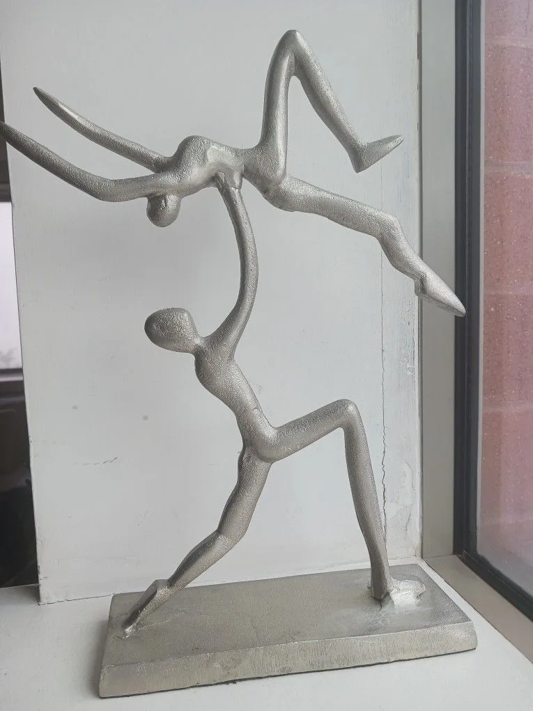 Modern Silver Sculpture Set – Abstract Couple & Heart Décor image indicator(6)