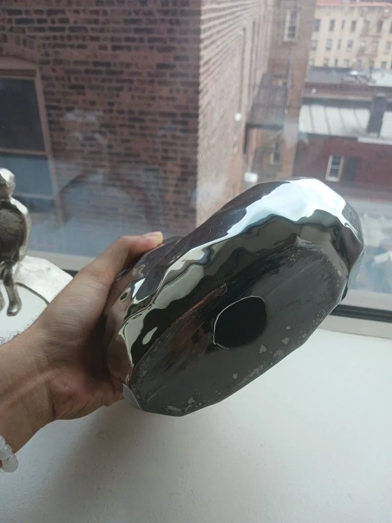 Modern Silver Sculpture Set – Abstract Couple & Heart Décor image indicator(9)