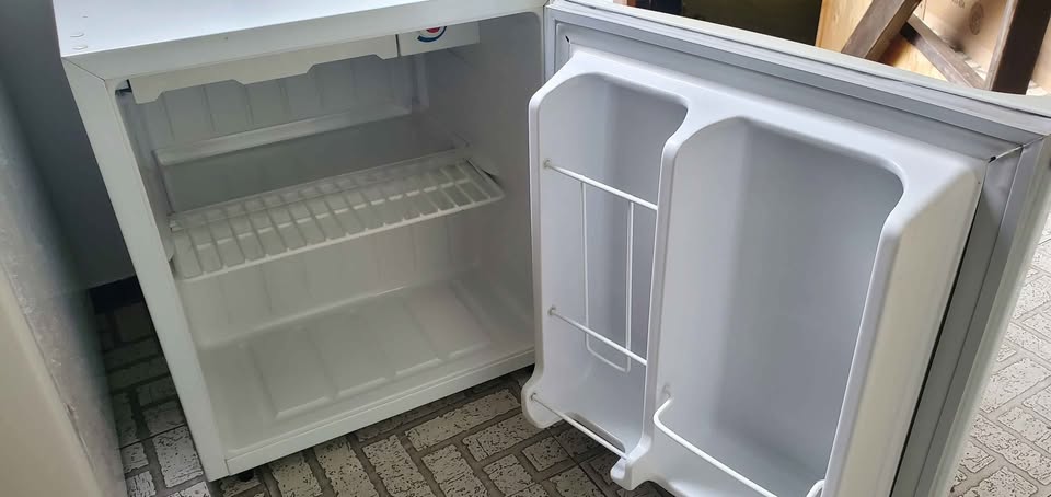Mini Frigo Kenmore avec Bac à Glace - Kenmore Mini Fridge - photo 2