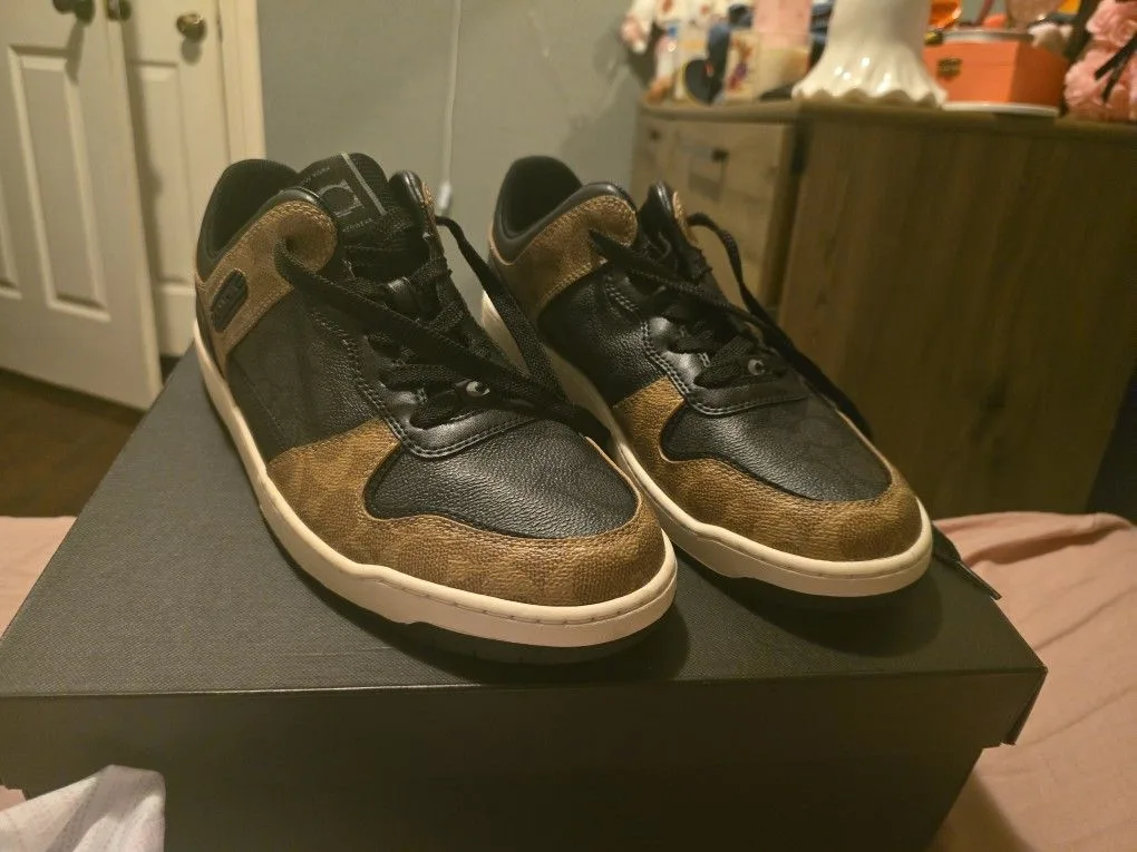 Coach Shoes thumbnail