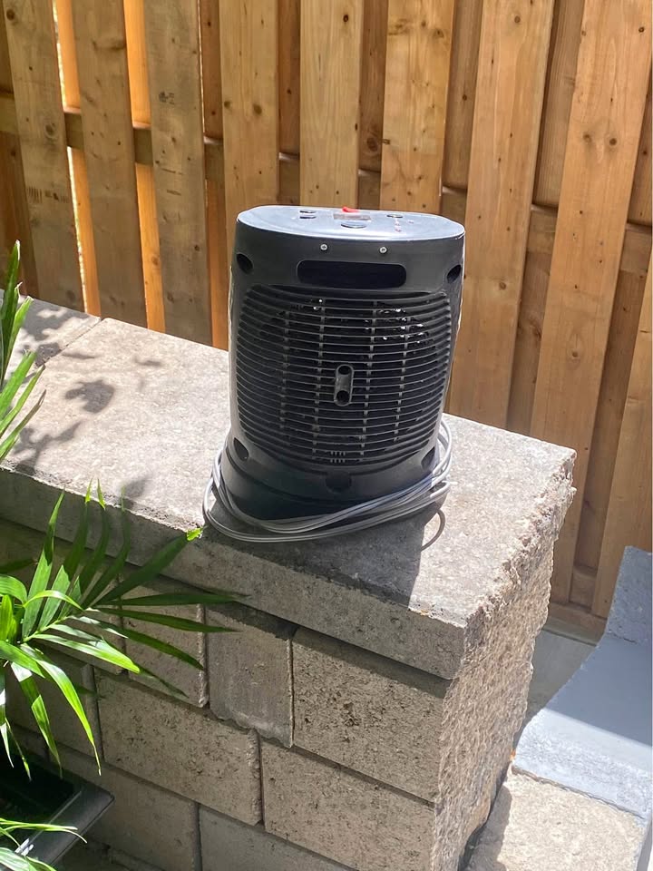 Smartech “Warm Box” Mini Oscillating Ceramic Heater