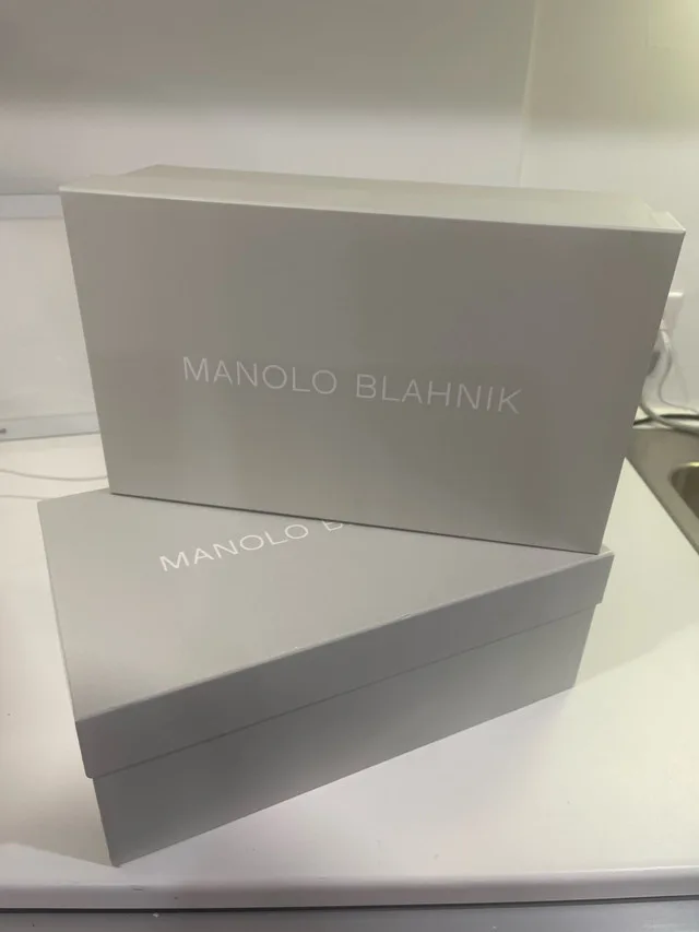Designer Boxes: Louis Vuitton, Gucci, Manolo Blahnik image indicator(3)