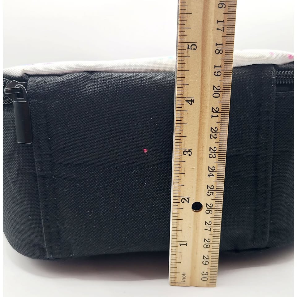 Unicorn Magic Insulated Lunch Bag Box 10 Inches Good Condition - photo 3
