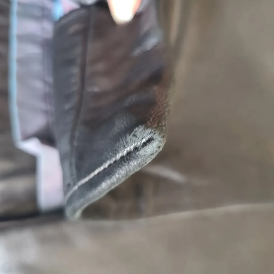 Sally & John NY Leather Trench Coat Jacket L image indicator(6)