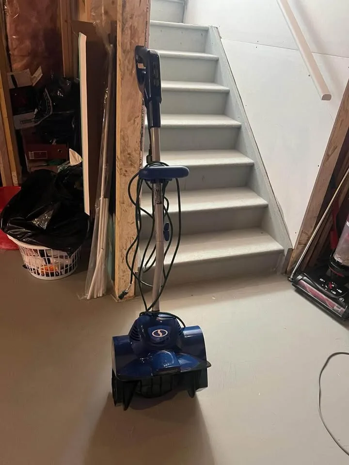 Snow shovel image indicator(2)