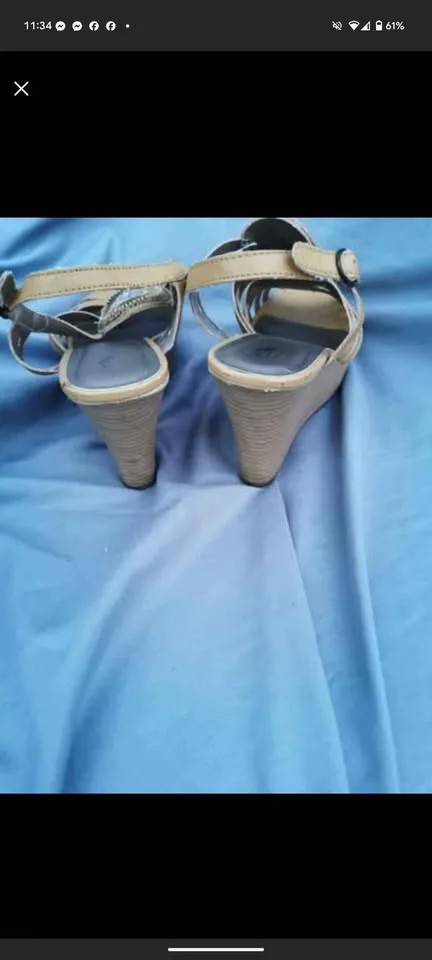 Women’s Size 8.5 Slingback Wedge Sandals image indicator(3)