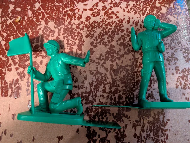 Green Army Men Book Ends thumbnail