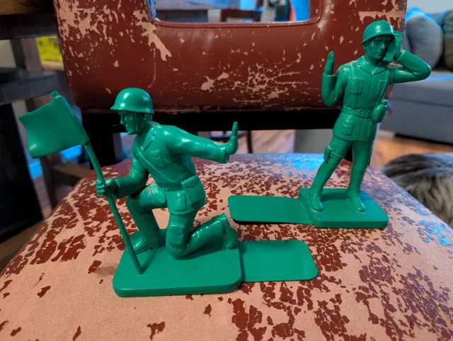 Green Army Men Book Ends image indicator(2)