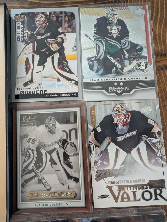 Anaheim Ducks Memorabilia image indicator(4)