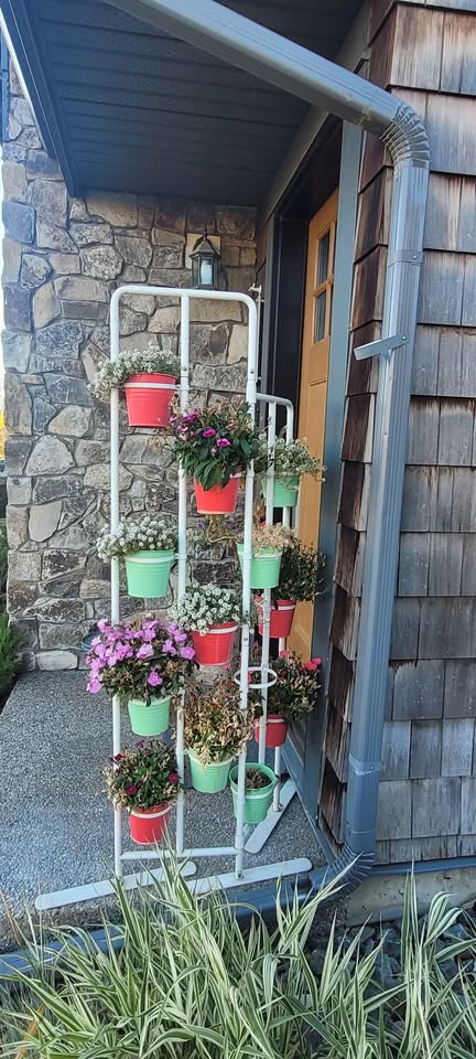 Plant stand - photo 3