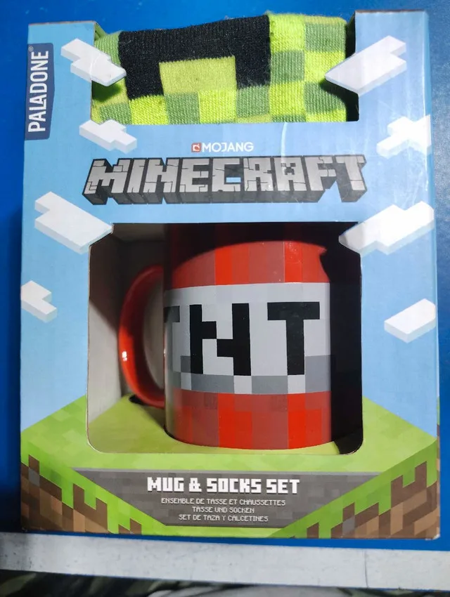 Minecraft Mug & Socks Set